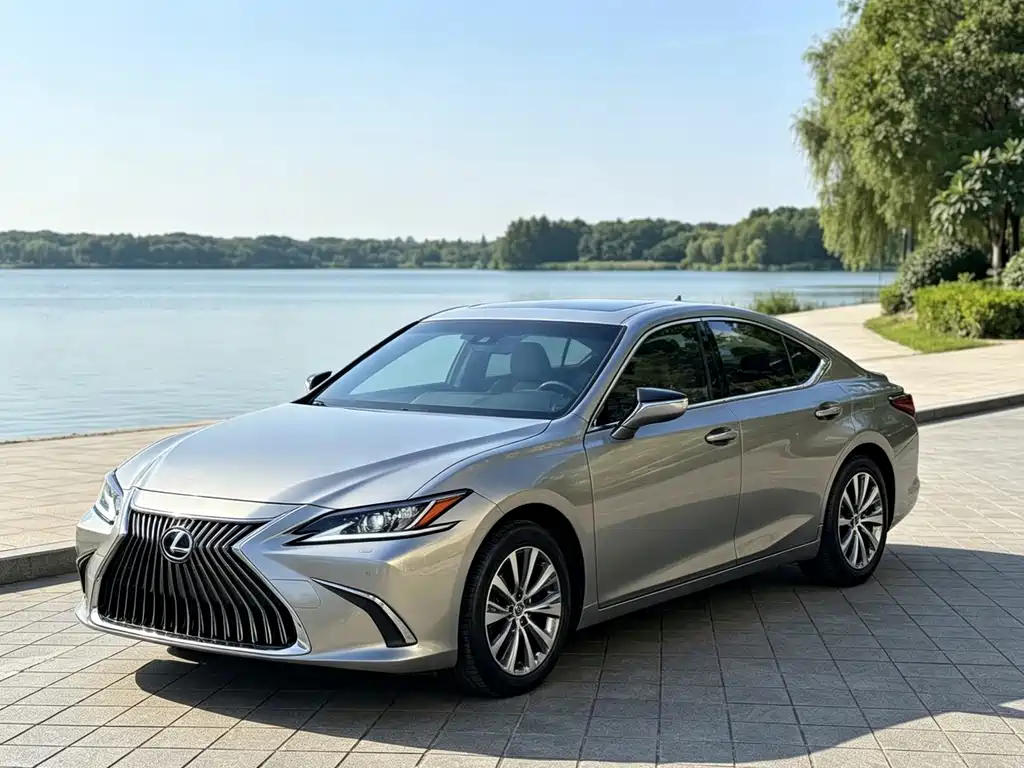 Lexus ES 2020 — фото 2