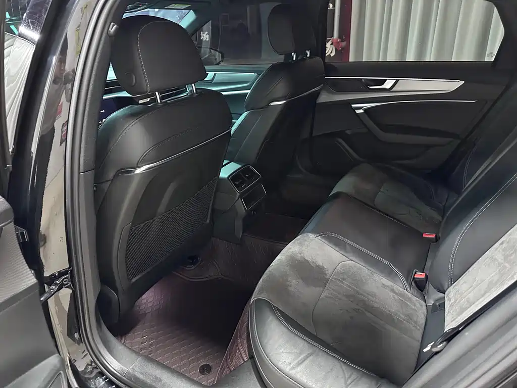 Audi A6L 2021