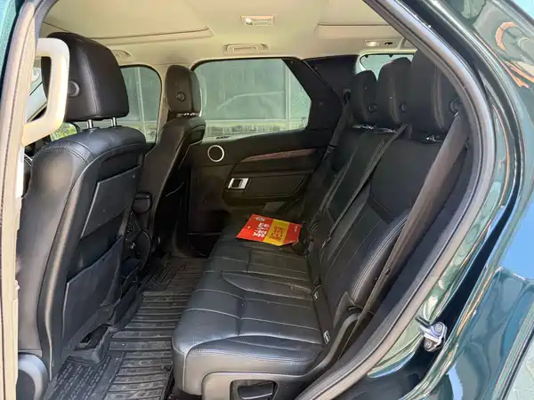 Land Rover Discovery 2018