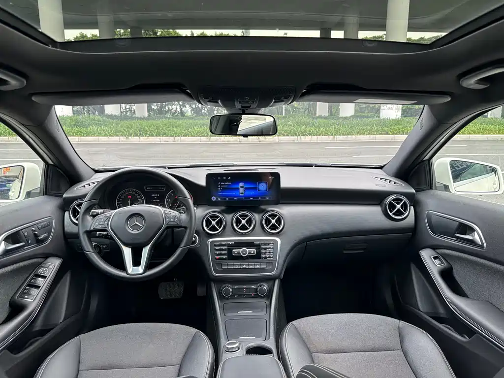Mercedes-Benz A-Class 2013 — фото 9
