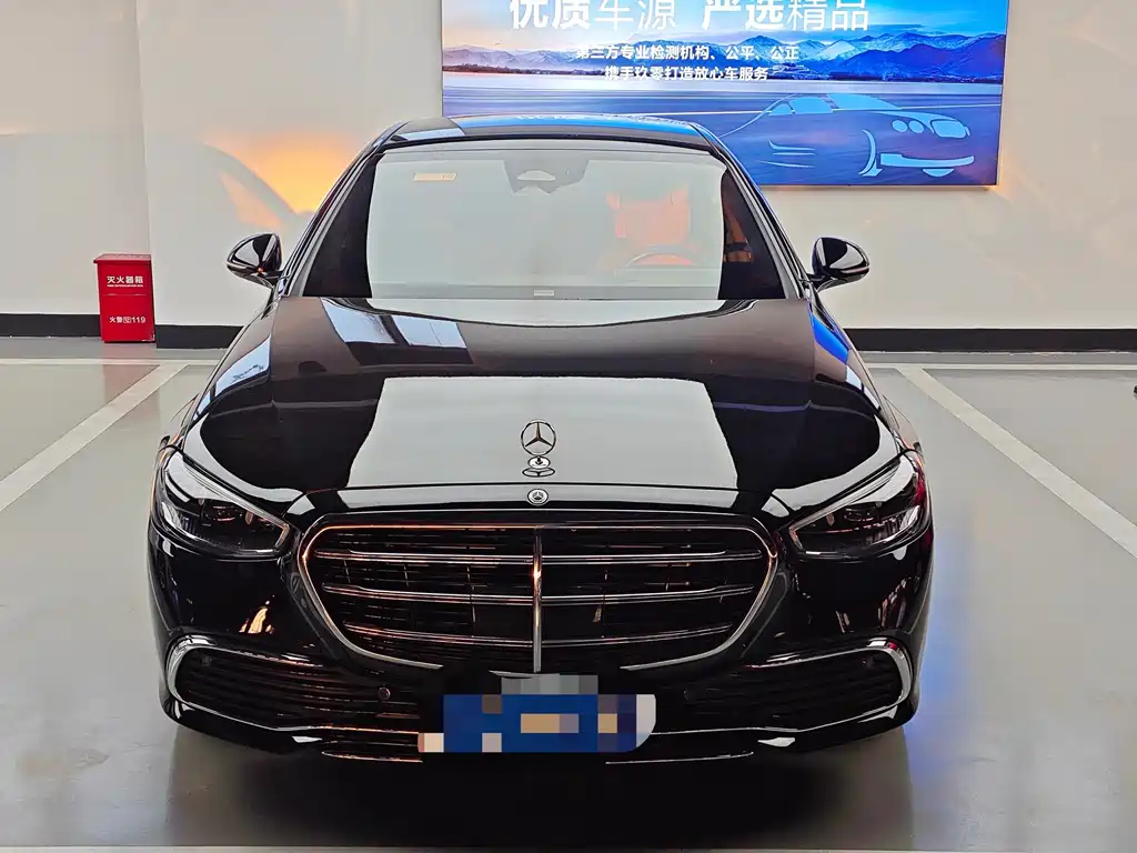 Mercedes-Benz S-Class 2025 — фото 3
