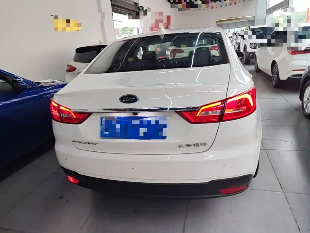 Ford Escort 2020