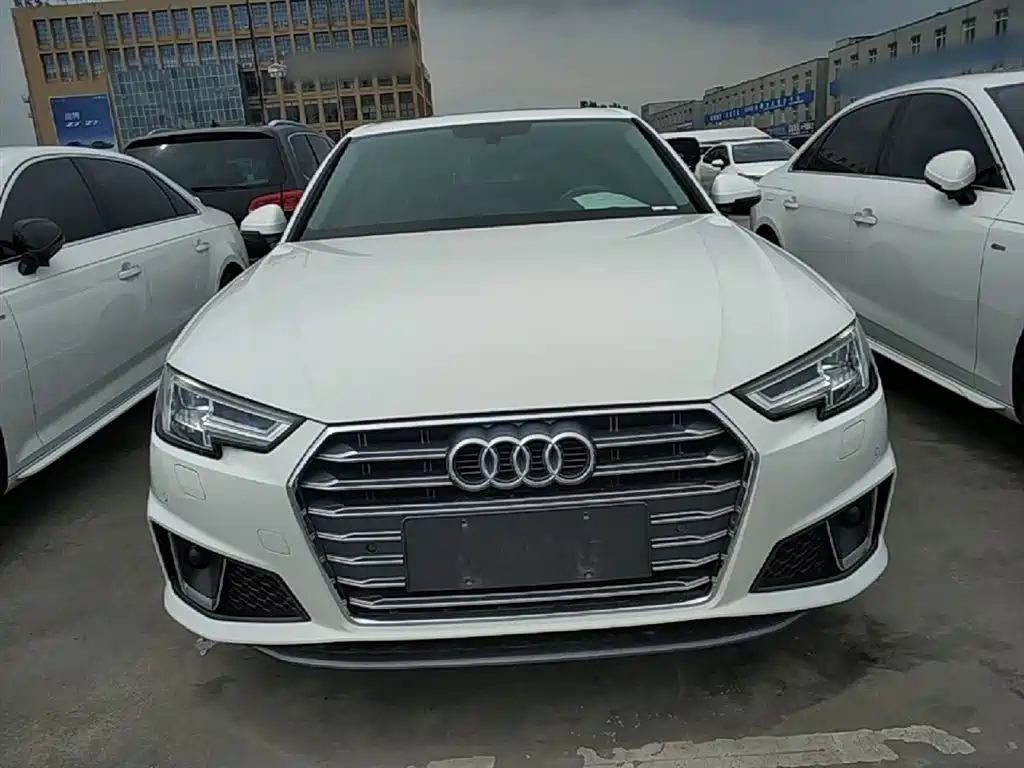 Audi A4L 2020 — фото 3
