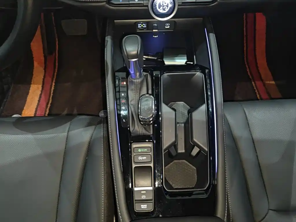 Honda Accord 2024 — фото 14