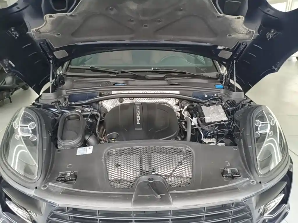 Porsche Macan 2021 — фото 20