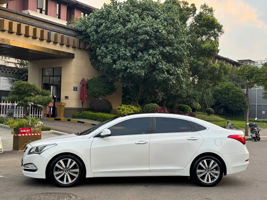 Hyundai Mistra 2015 — фото 13