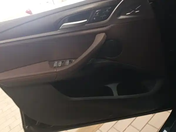 BMW iX3 2023