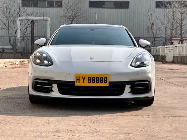 Porsche Panamera 2020