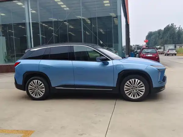 NIO ES6 2020