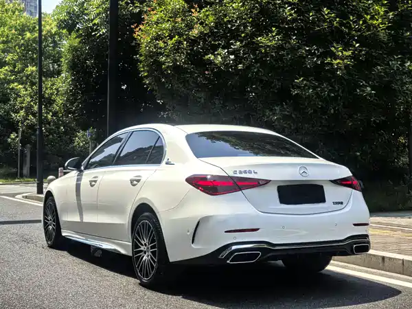 Mercedes-Benz C-Class 2025