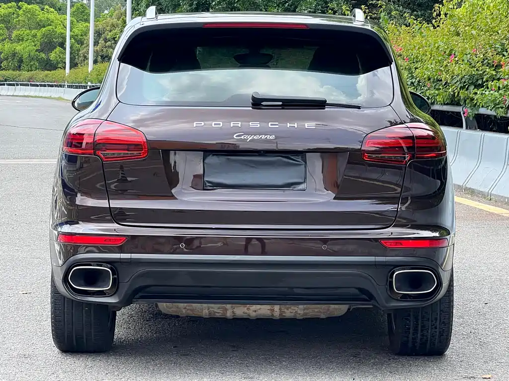 Porsche Cayenne 2016 — фото 19