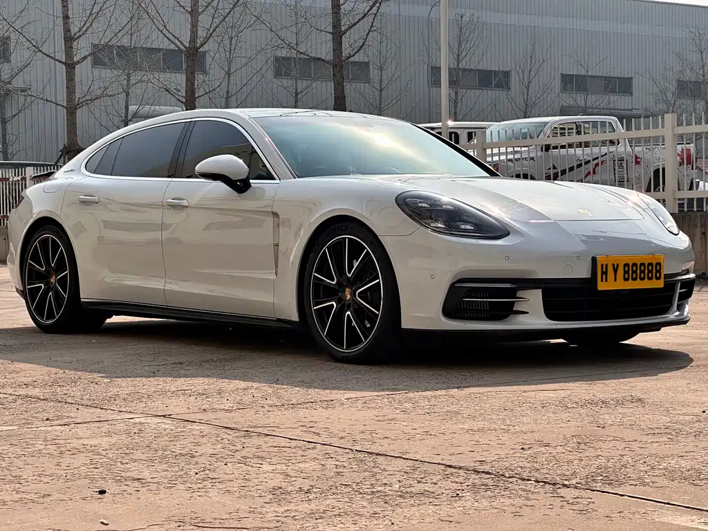 Porsche Panamera 2020 — фото 2