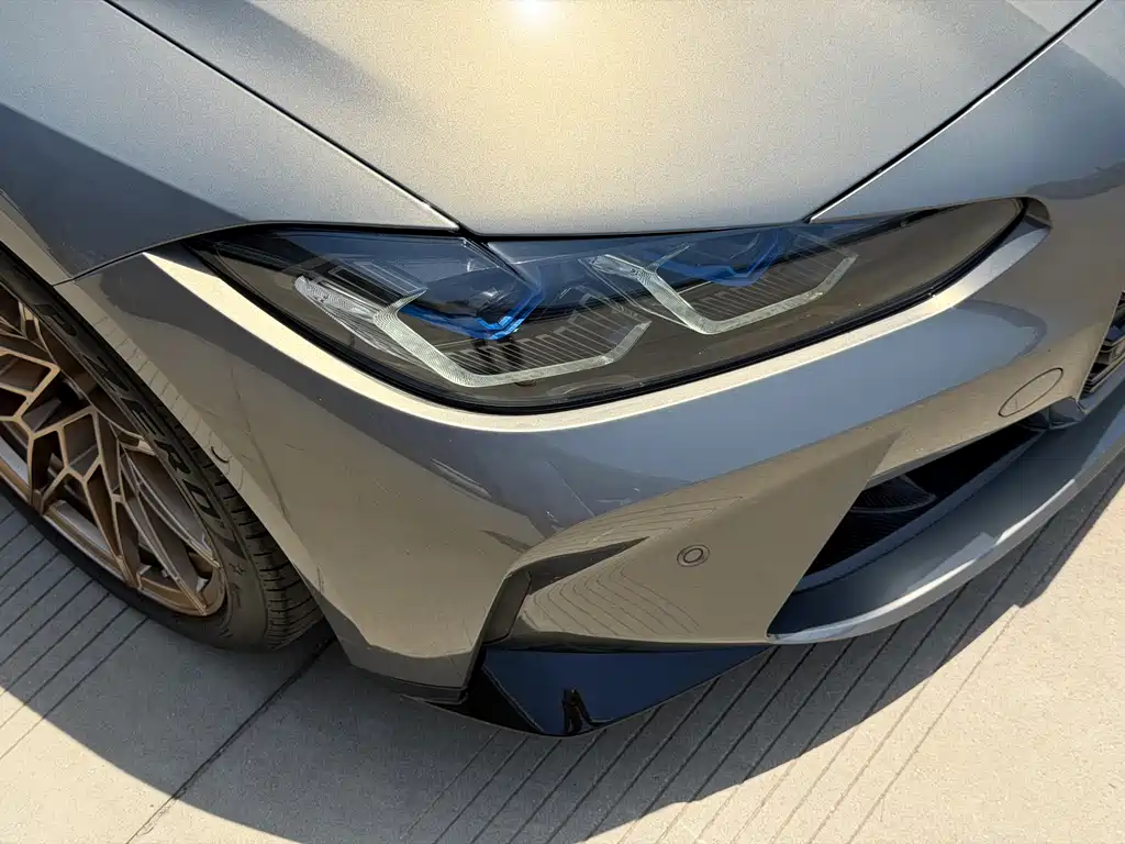 BMW M4 2023 — фото 23