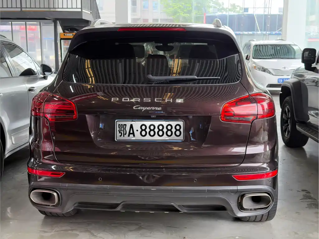Porsche Cayenne 2016