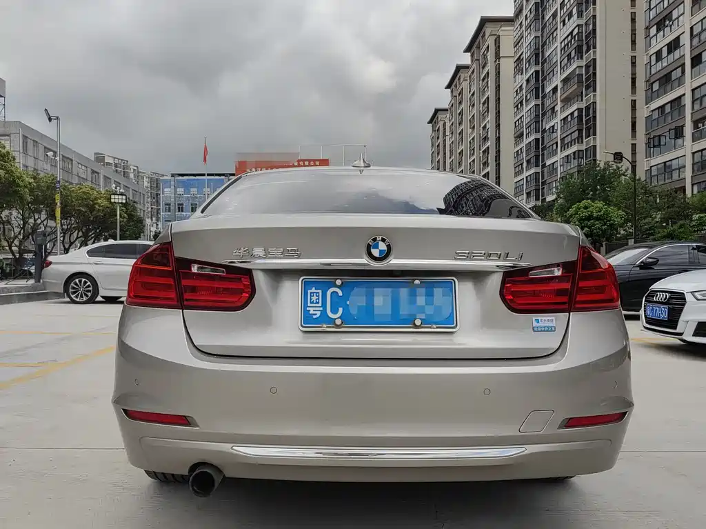 BMW 3 Series 2015 — фото 14