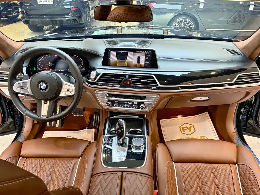 BMW 7 Series 2021 — фото 14
