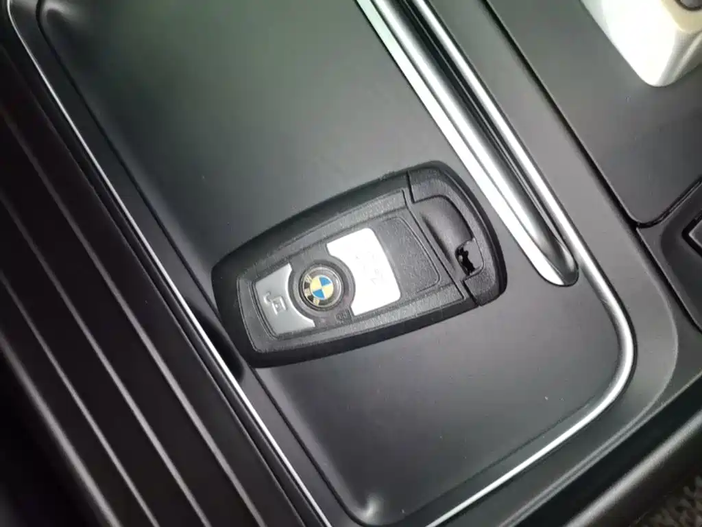 BMW 3 Series GT 2016 — фото 9
