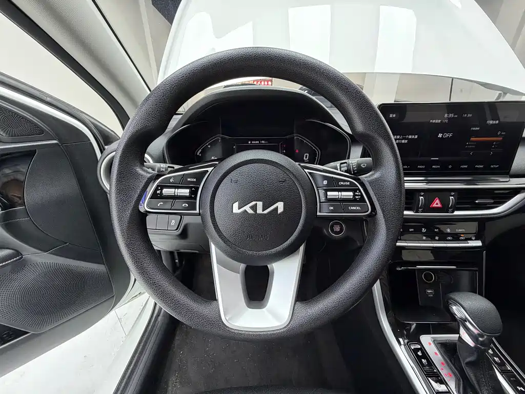 Kia K3 2022 — фото 10