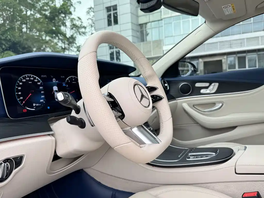 Mercedes-Benz E-Class 2022 — фото 5