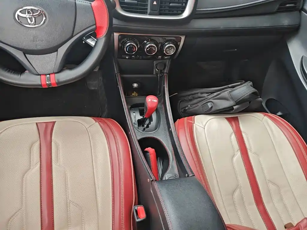 Toyota Yaris L 2021 — фото 14