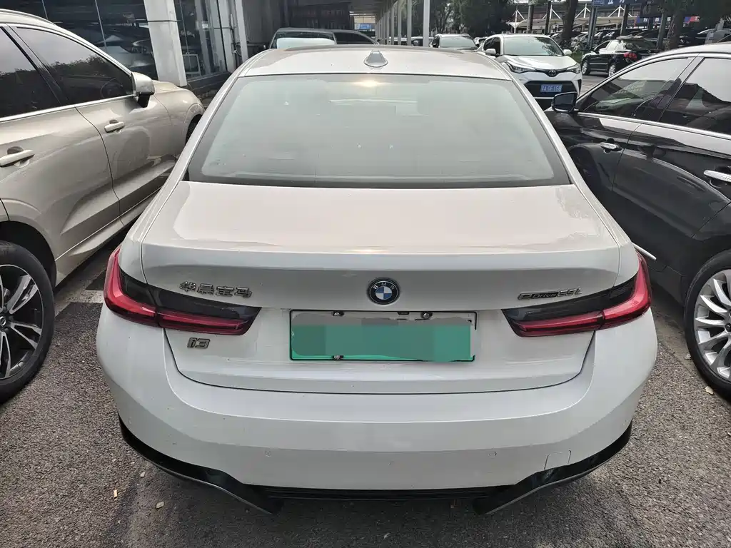 BMW i3 2024 — фото 14