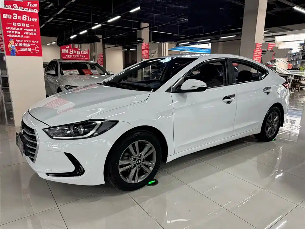 Hyundai Elantra 2016