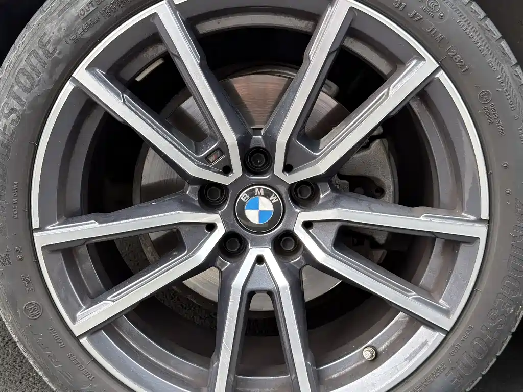 BMW 3 Series 2021 — фото 18