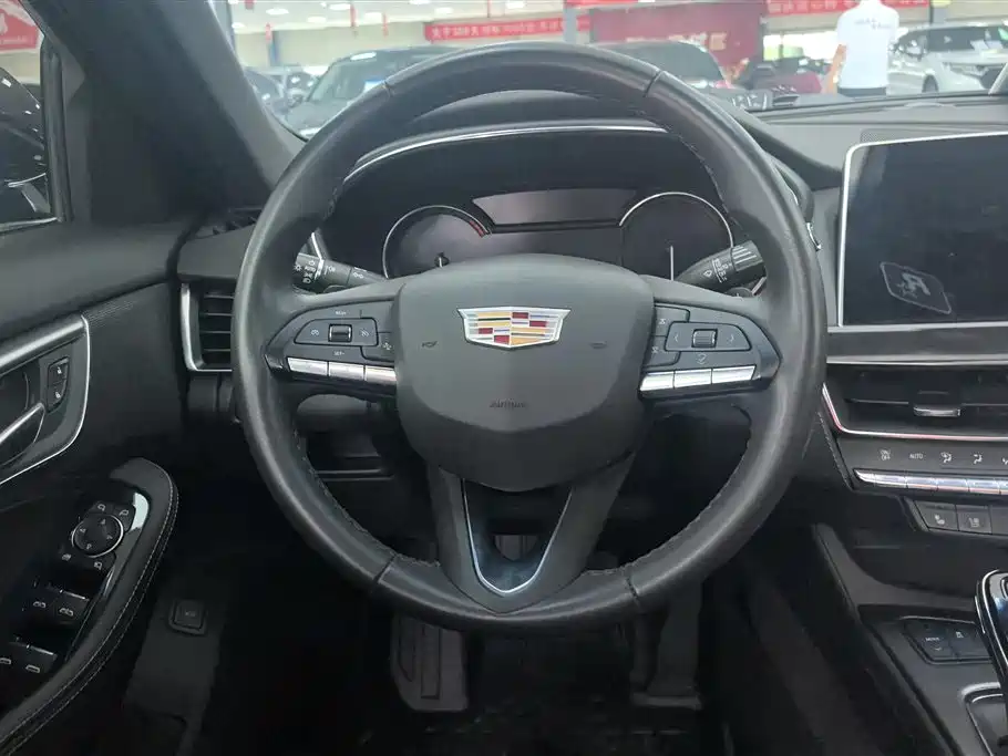 Cadillac CT5 2022 — фото 15