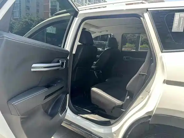 Geely Haoyue 2021