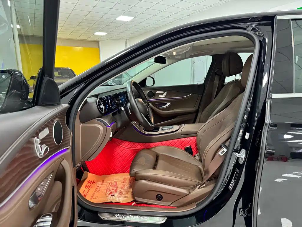 Mercedes-Benz E-Class 2022