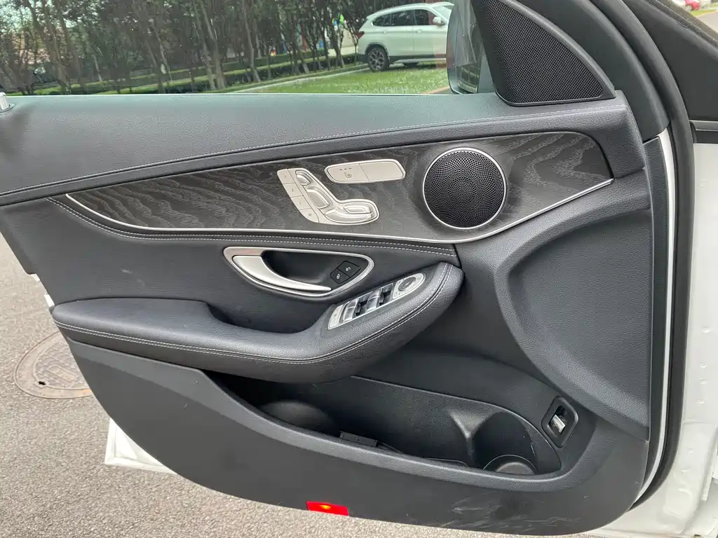 Mercedes-Benz C-Class 2020 — фото 12