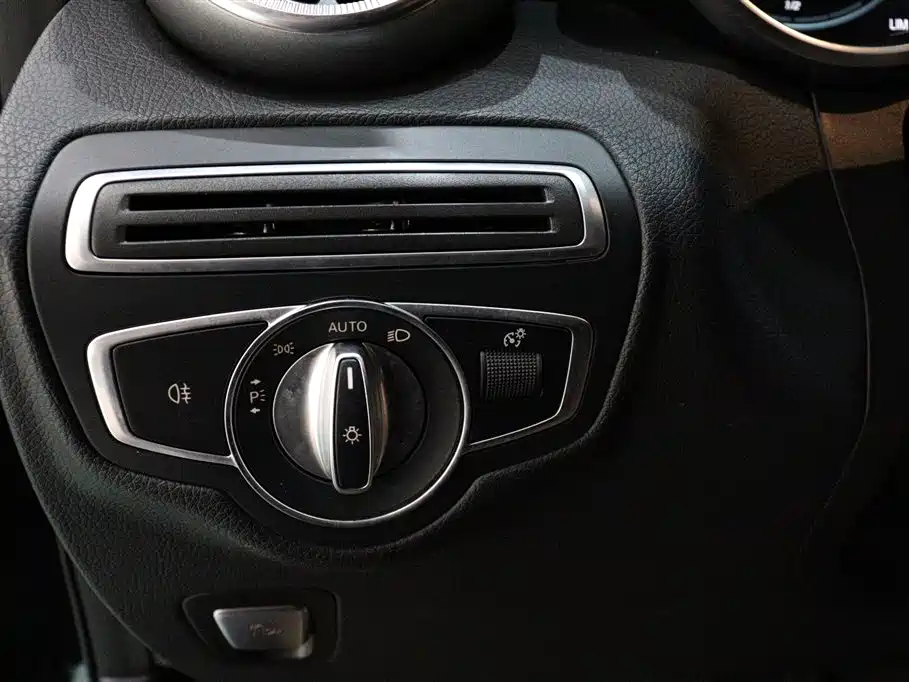 Mercedes-Benz GLC 2021 — фото 18