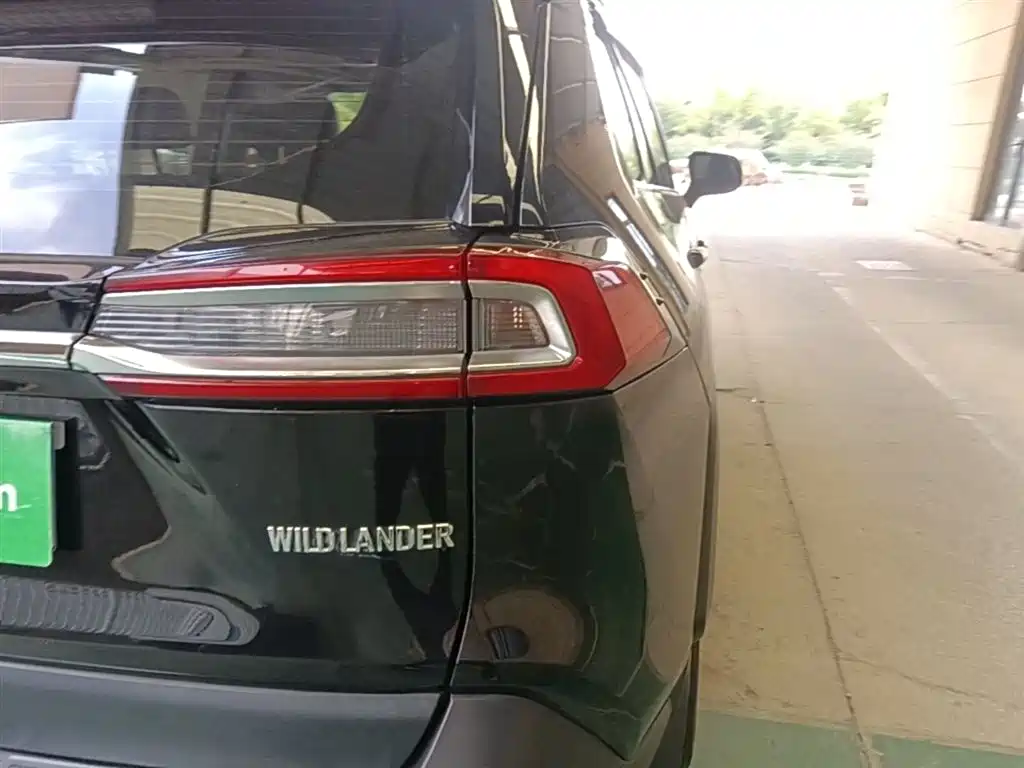 Toyota Wildlander 2022 — фото 8