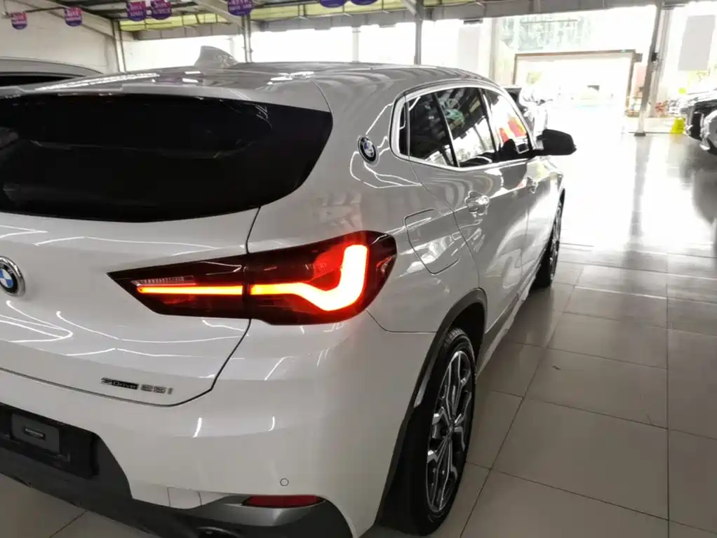BMW X2 2021 — фото 8