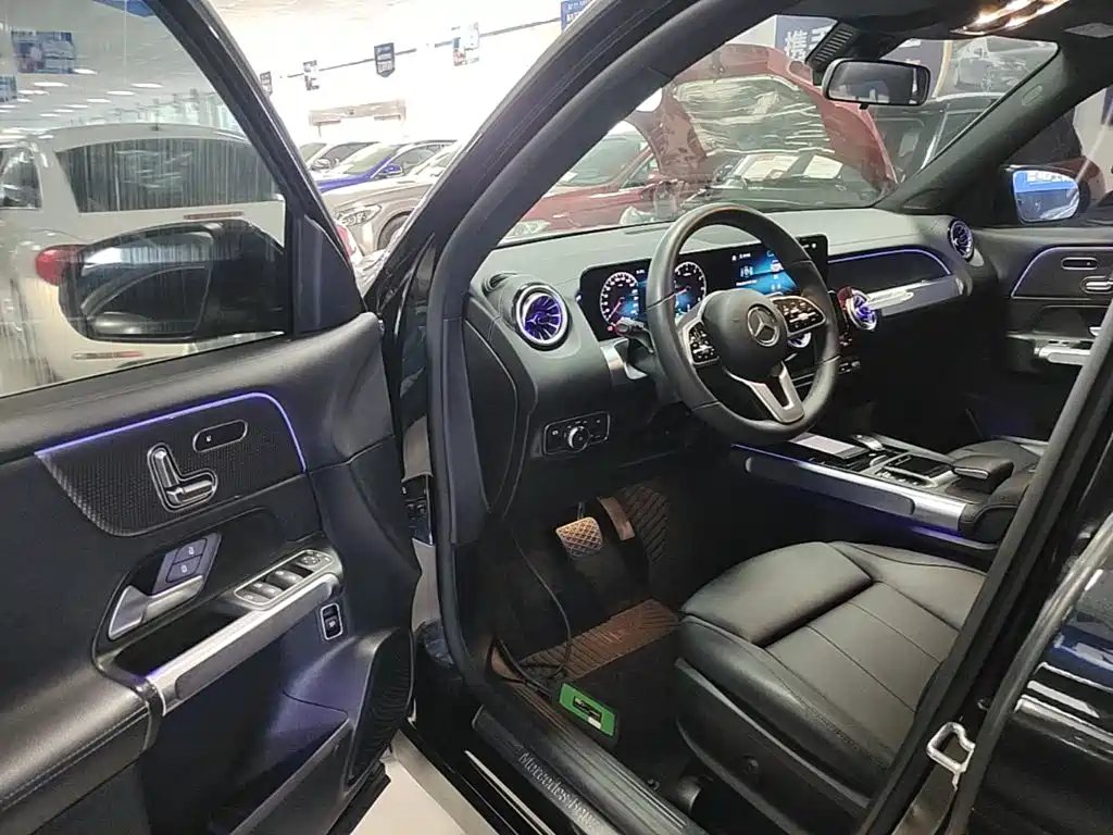 Mercedes-Benz GLB 2021 — фото 16