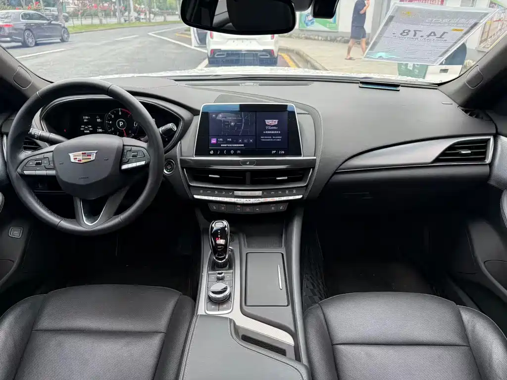 Cadillac CT5 2023 — фото 11