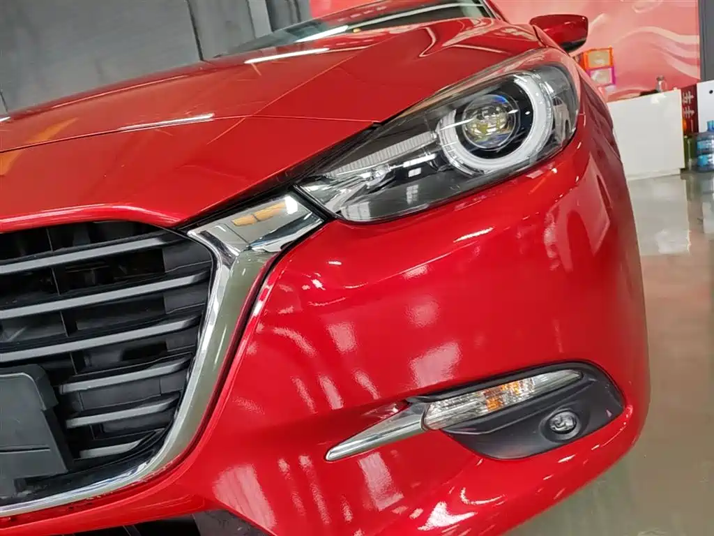 Mazda 3 Axela 2017 — фото 24