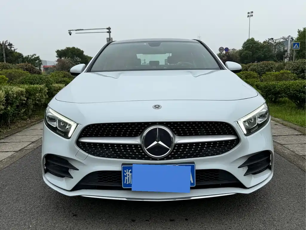 Mercedes-Benz A-Class 2021 — фото 2