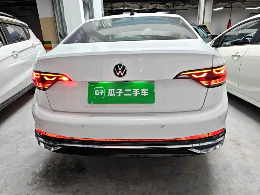 Volkswagen Sagitar 2022