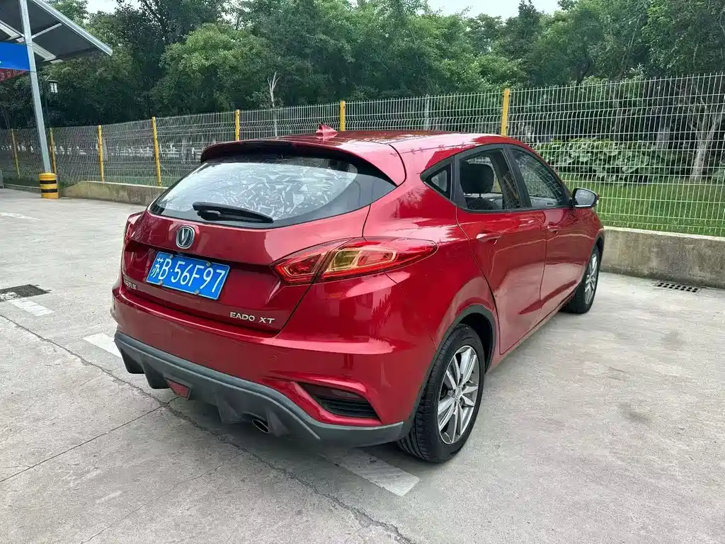 Changan Eado XT 2016 — фото 9
