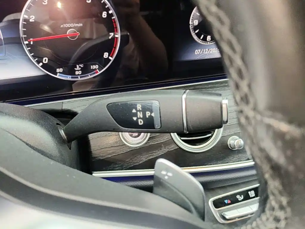 Mercedes-Benz E-Class 2020 — фото 14
