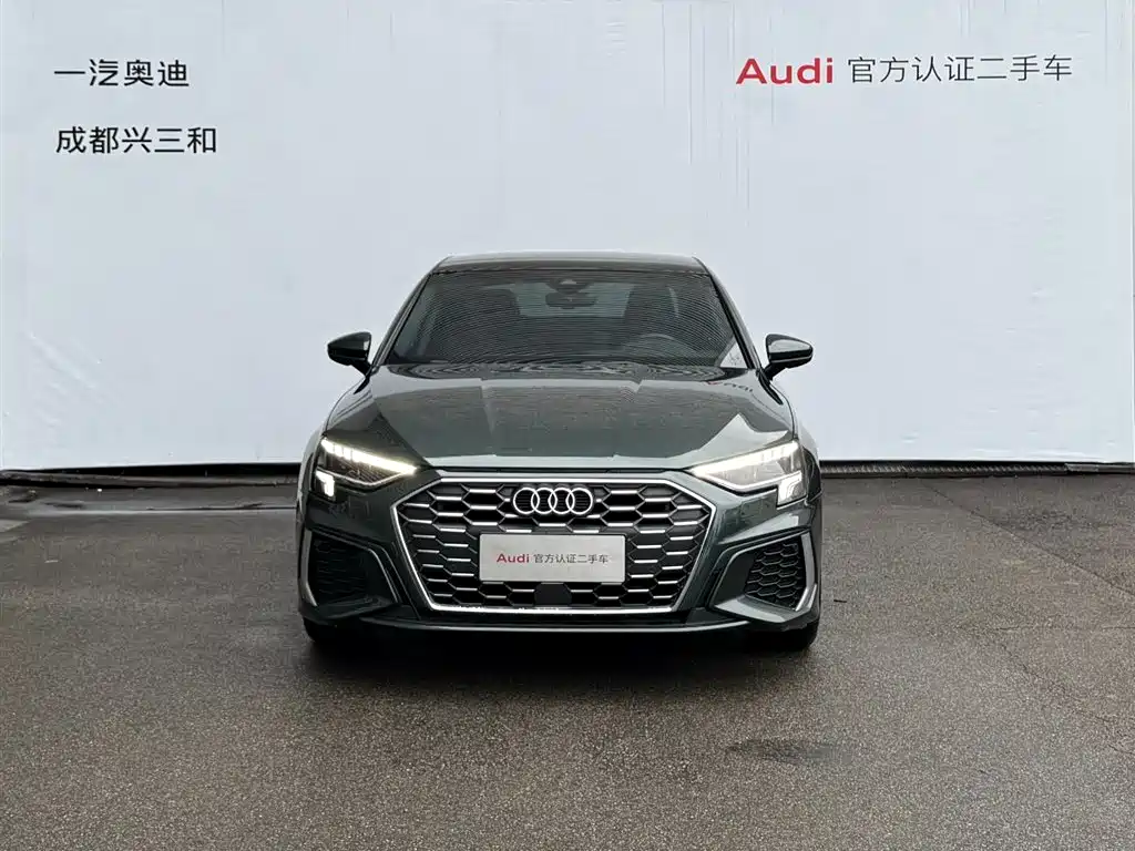 Audi A3 2021 — фото 2