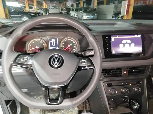 Volkswagen Tharu 2021