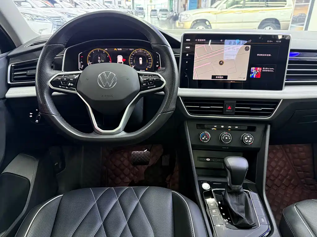 Volkswagen Tiguan L 2023 — фото 11