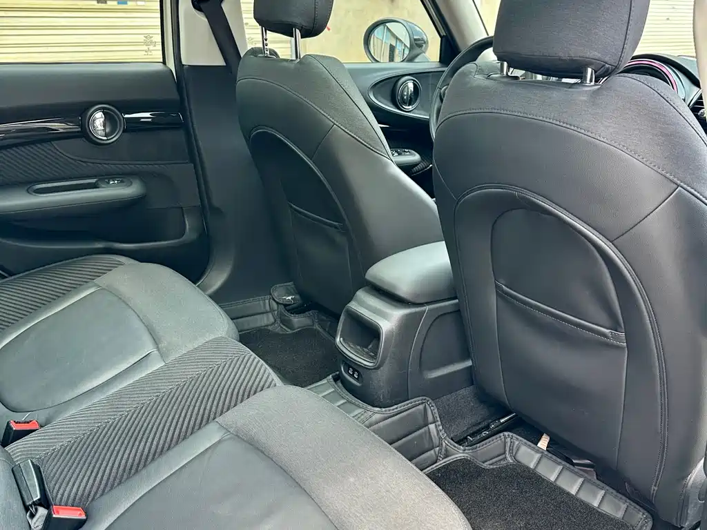 MINI Clubman 2019 — фото 11
