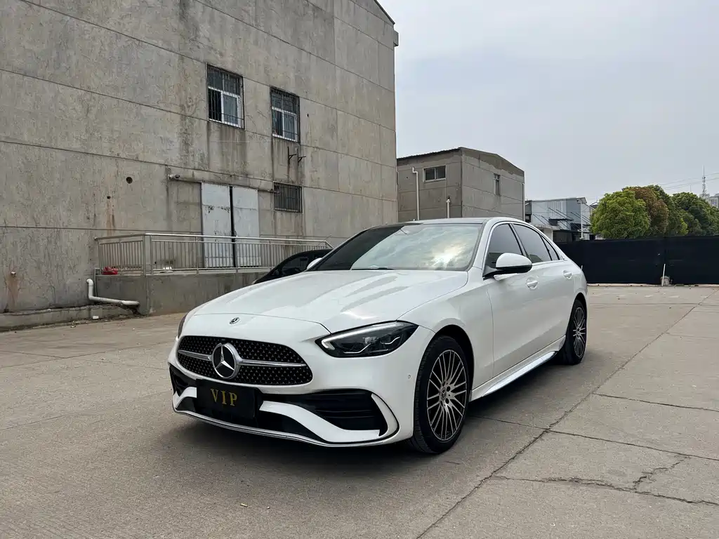 Mercedes-Benz C-Class 2023 — фото 1