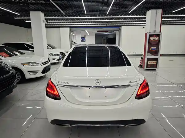 Mercedes-Benz C-Class 2019