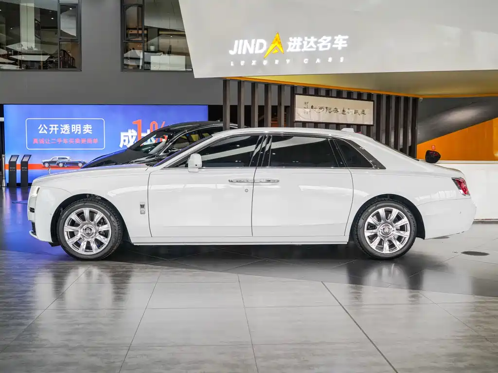 Rolls-Royce Ghost 2025 — фото 10