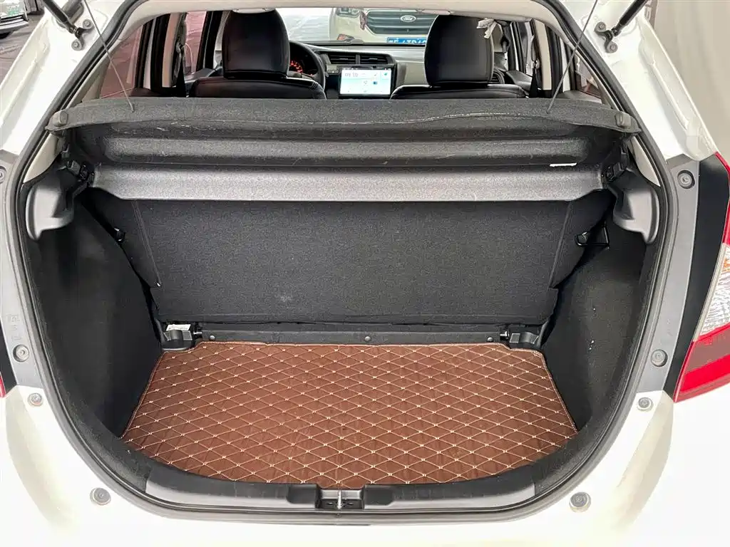 Honda Fit 2018 — фото 15