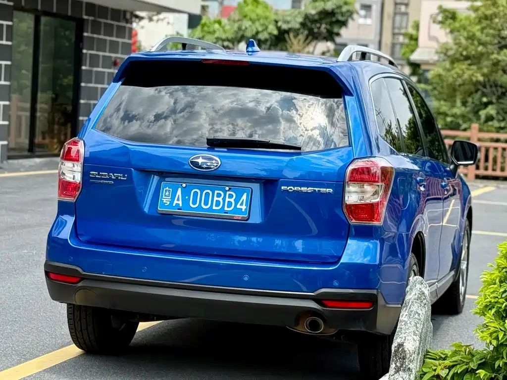 Subaru Forester 2015 — фото 6